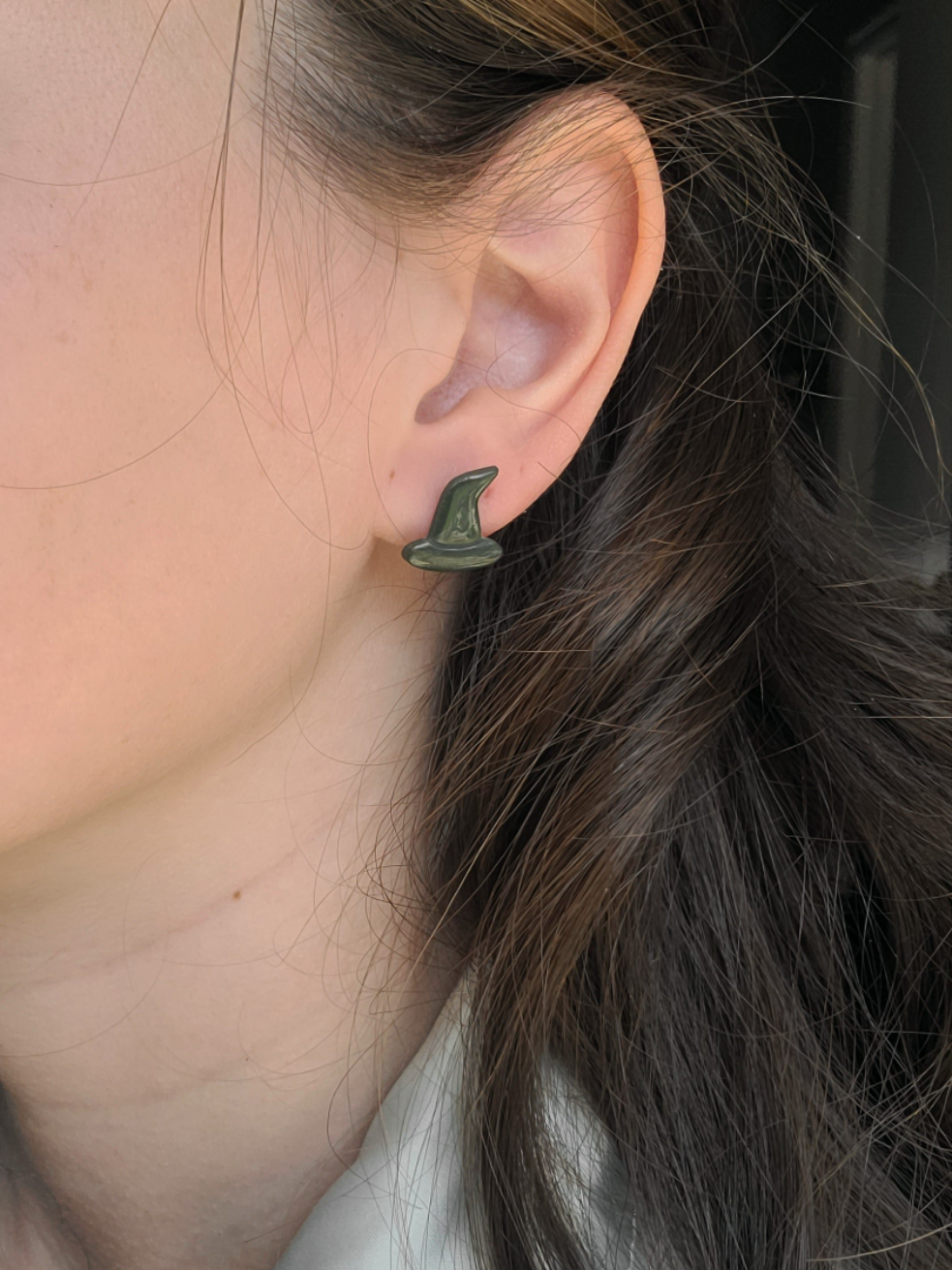 Green witch Hat studs