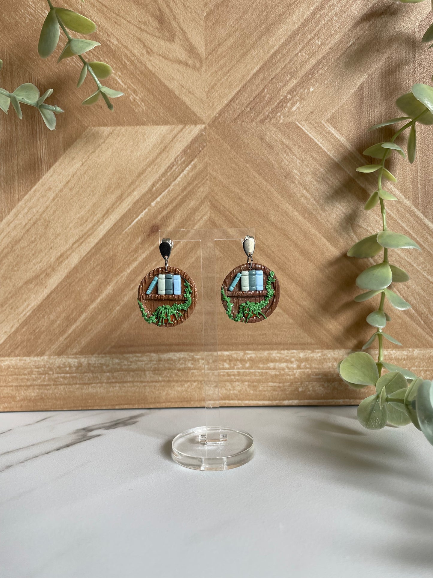 Round Bookshelf Earrings